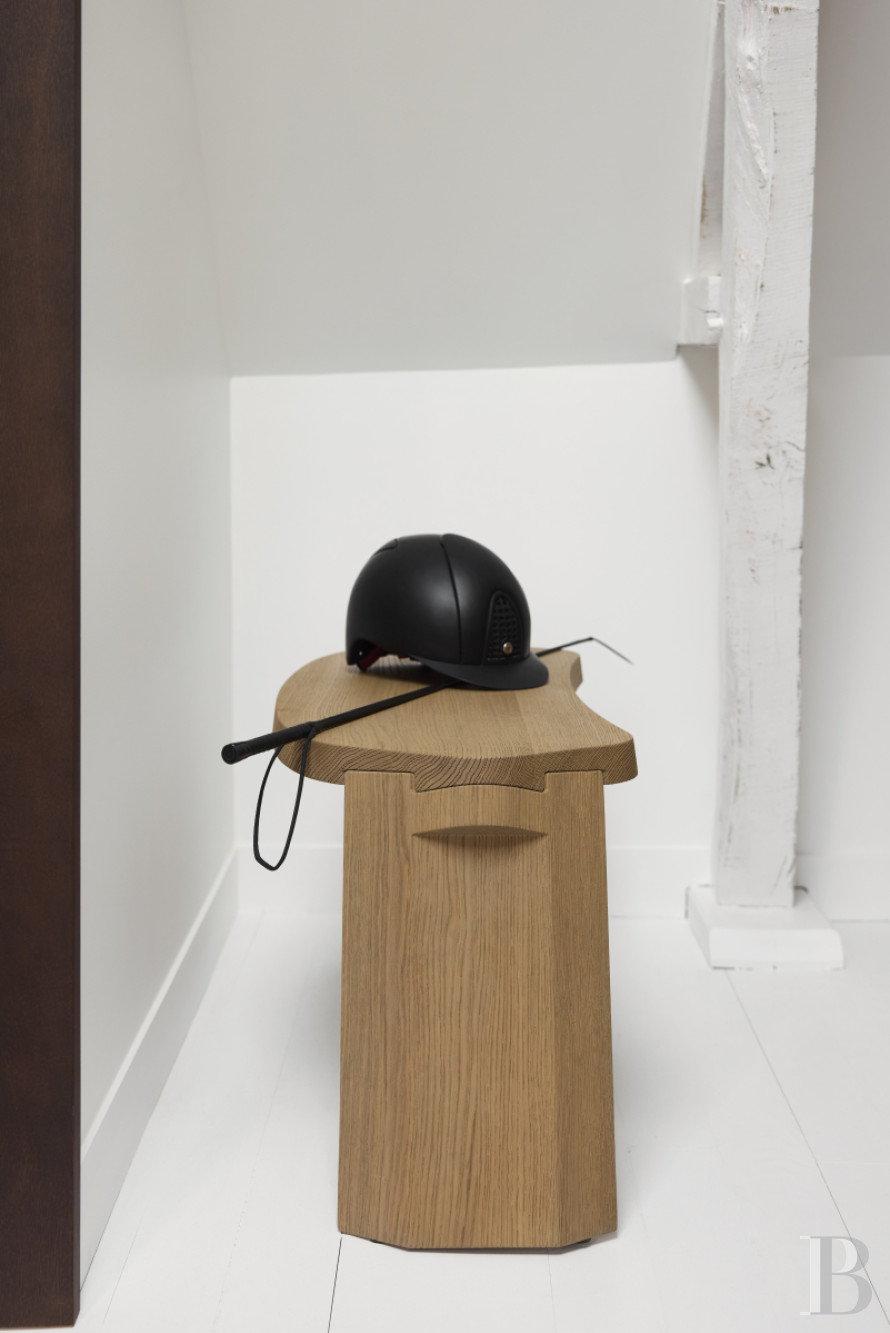 En Pays d’Auge, non loin de Lisieux, une ancienne ferme du 19e siècle transformée en paradis équestre - photo  n°1